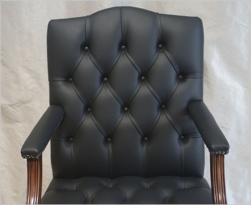 9032 Gainsborough Desk Chair in Black (5)